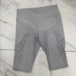 Gray workout leggings!